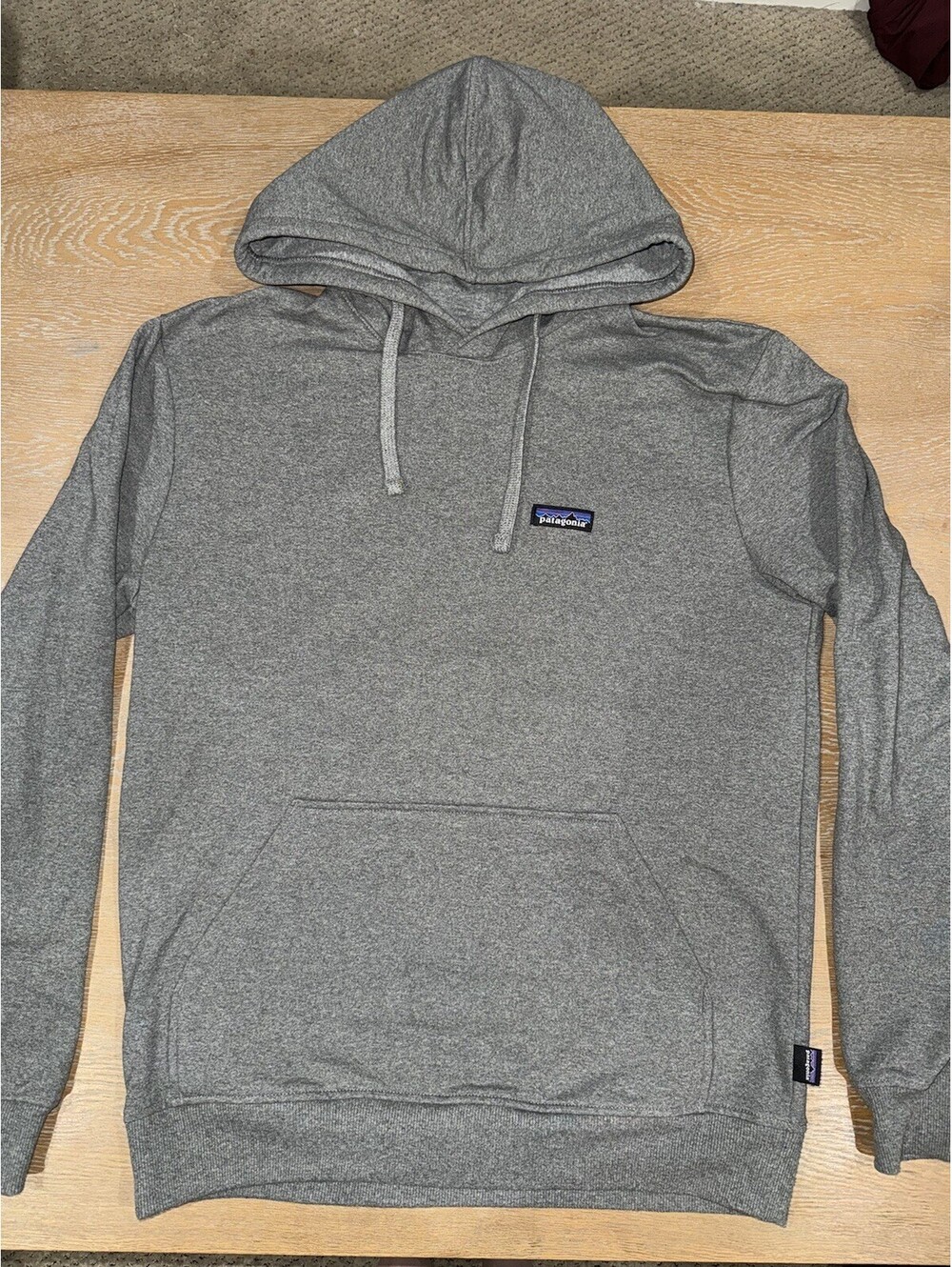 Patagonia Men’s P-6 Label Uprisal Hoody Gravel Heather Grey Hoodie - MEDIUM